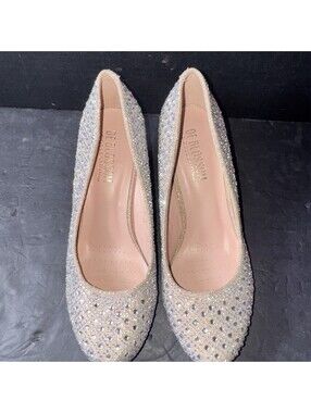 De Blossom Collection Rhinestone Heels Pumps Women’s Size 7.5 Formal Shoes Prom